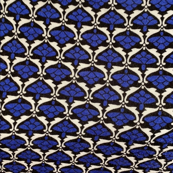 Top - Picture 2 of 3